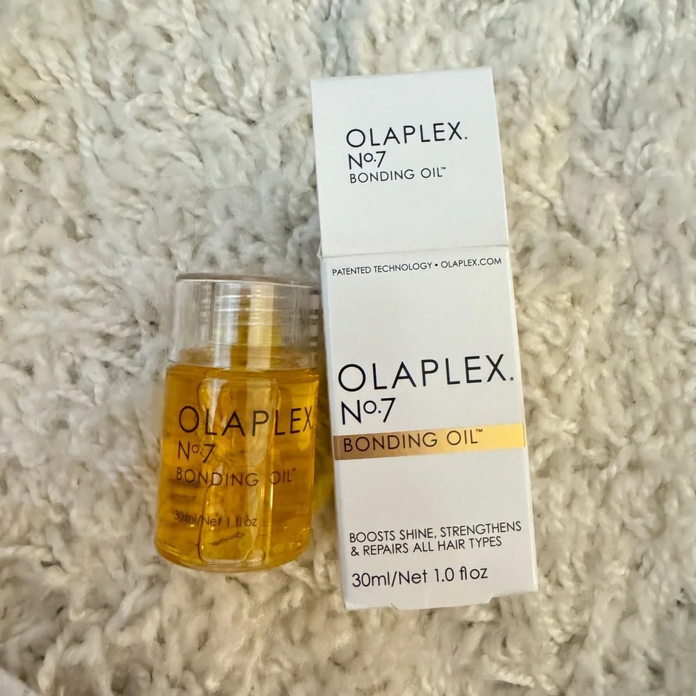 Olaplex No7 Bonding Oil - Picture 3 of 5